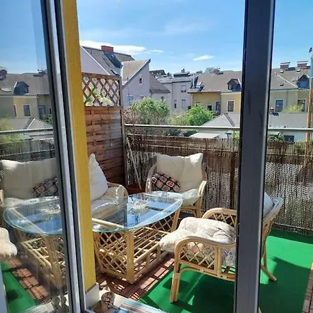 Apartment Schoene Helle Mit Whirlpoolbadewanne Graz